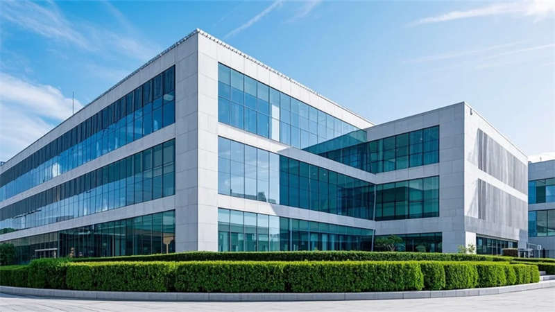 合肥辦公樓裝修設(shè)計(jì)效果圖，光影交織綠意